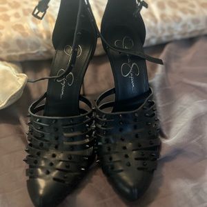 Beautiful 4inch heels. Jessica Simpson.